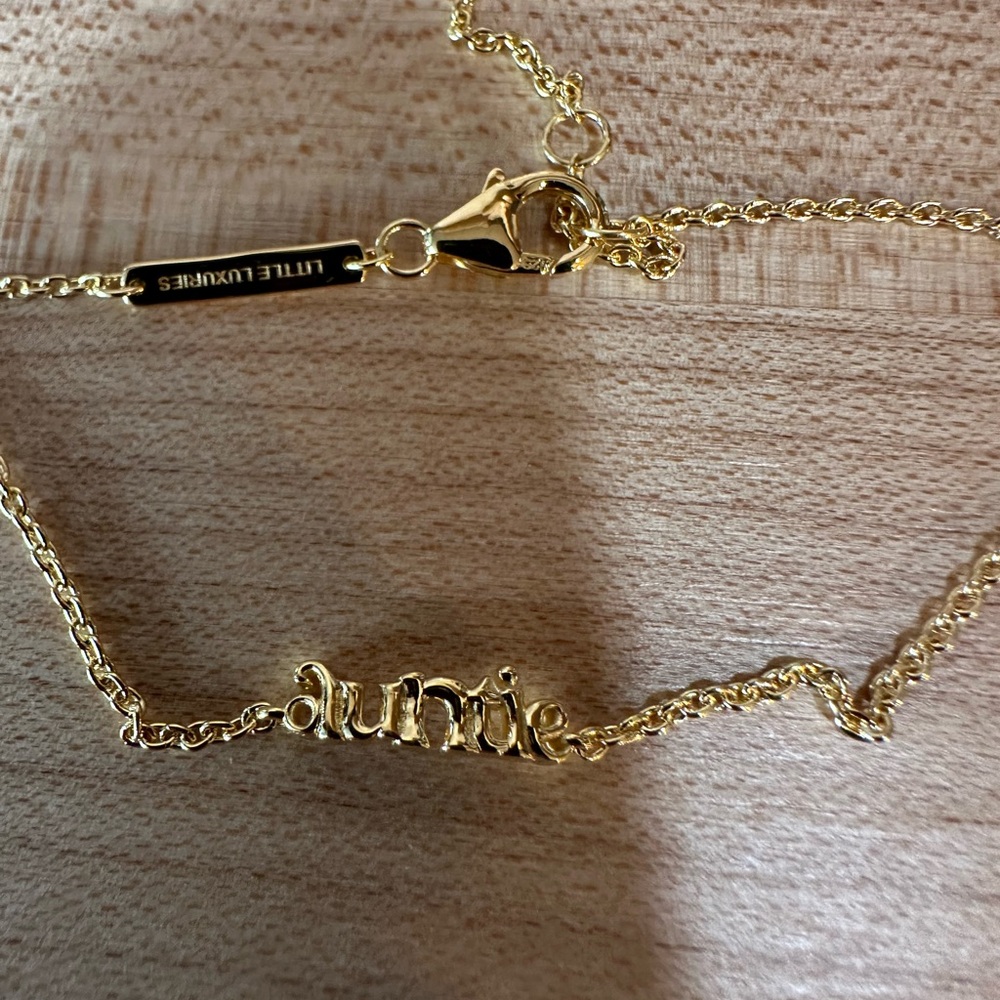 Little Words Project Nameplate Bracelet - Auntie